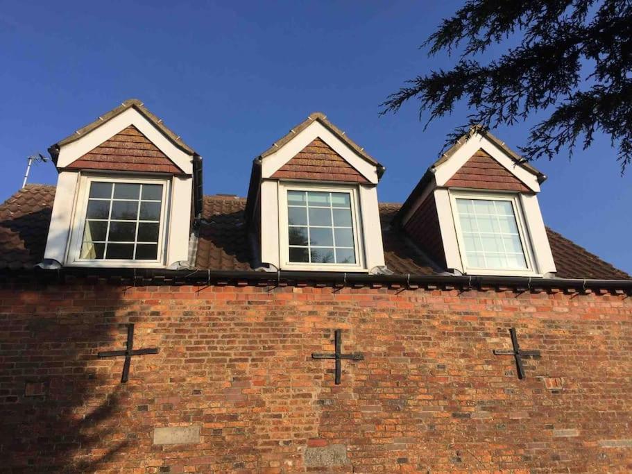 Grove Farm Old Granary, 1St Floor Loft Apartment, Includes Continental Breakfast Lincoln Dış mekan fotoğraf